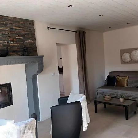 La Maisonnette De L Espace Themis, Piscine Partagee Villa